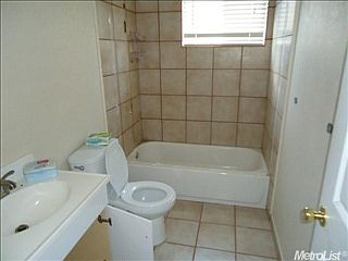 5th image of 3325 22nd Ave