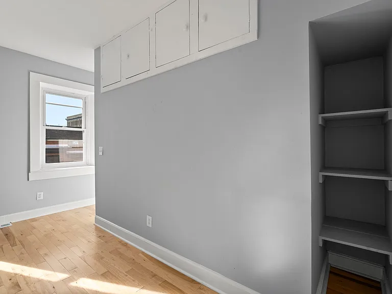 112 W Mulberry St #1 — Photo 17