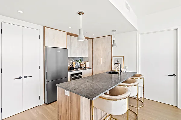 Rented by Reavis | media 16