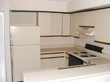 5th image of 7103 Sportsmans Dr #7103