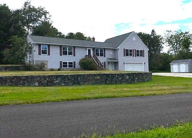 1st image of 5 Foster Fields
