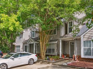 12 Hawthorn Pl, Hampton, VA 23666