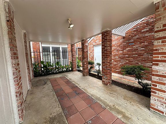 2nd image of 5849 Sugar Hill Dr