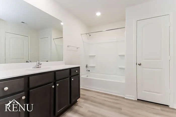 10474 Sweetwater Creek Dr — Photo 11