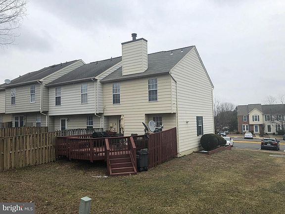 3rd image of 16950 Monmouth Ct