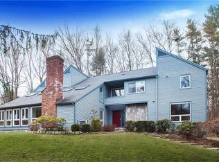 192 Heather Dr, New Canaan, CT 06840