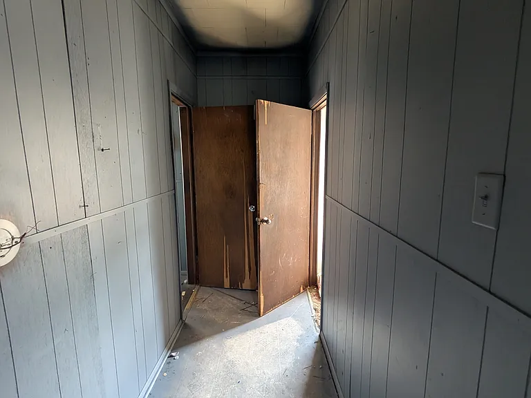 422 S Louisa St — Photo 5