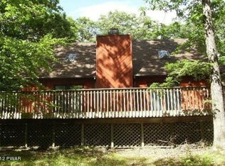 541 Whippoorwill Dr, Bushkill, PA 18324