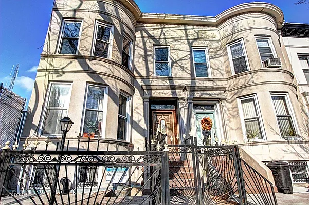 Sold by Corcoran | media 4