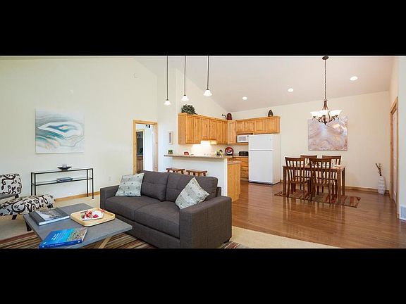 3rd image of 1116 Bluff Ave