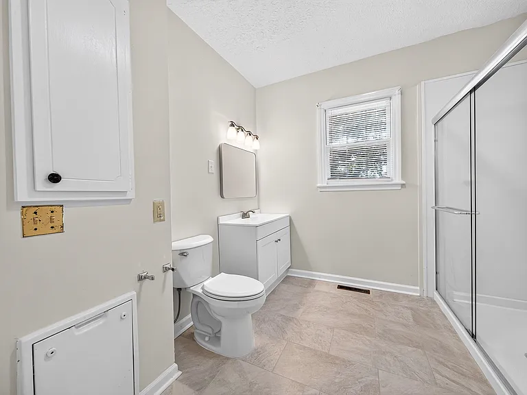 606 Harper Rd — Photo 17