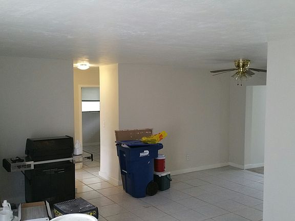 3rd image of 18030 Nw 9th Avenue
