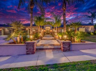 1564 Twin Oaks Cir, Corona, CA 92881