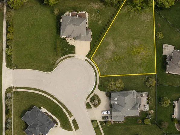 30W150 Whitney Rd, West Chicago, IL 60185