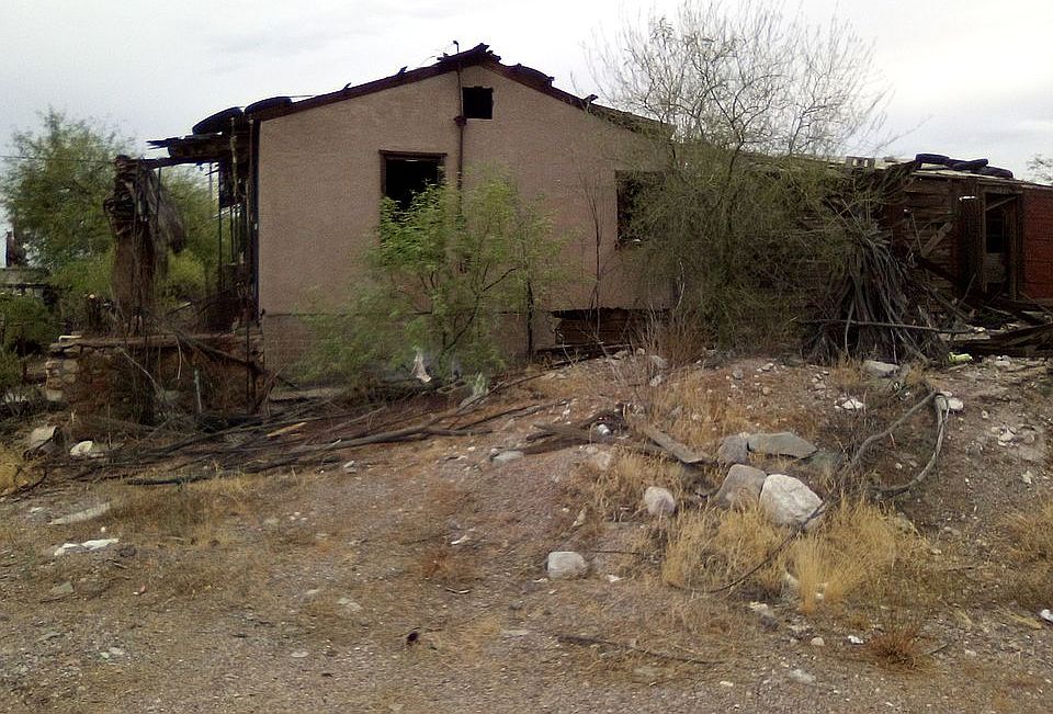 1st image of 118 W 12th St