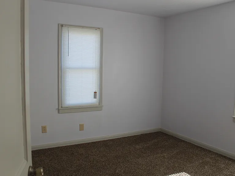 426 E Northrup Dr — Photo 15