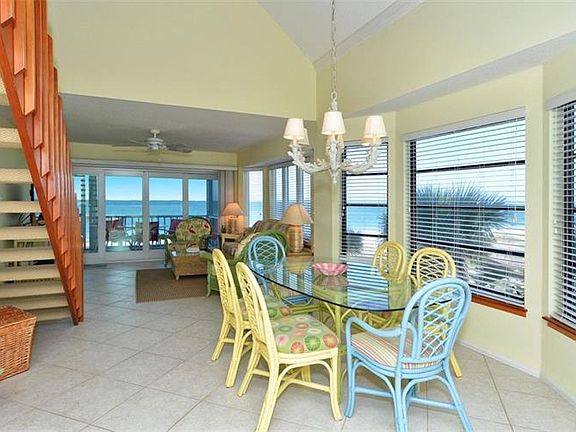 4th image of 301 N Gulf Blvd