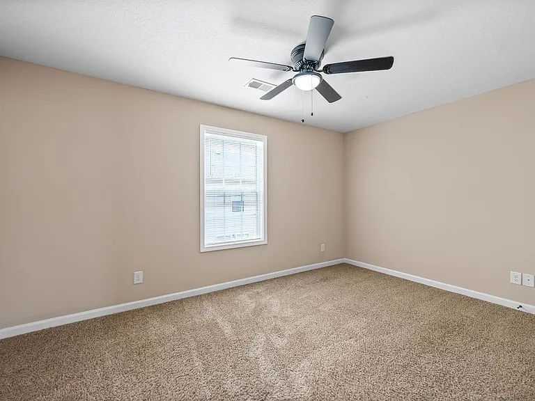 McGee Ct - 398 (x4) — Photo 15