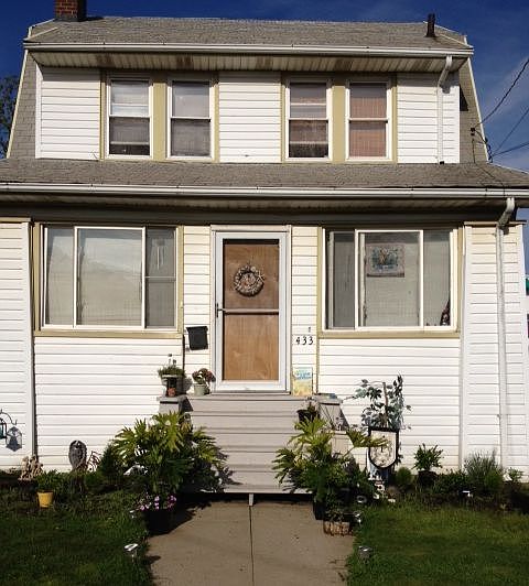 1st image of 433 Beach 131st St