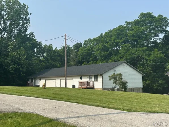 1757 Bay Ave #1759, Hannibal, MO 63401