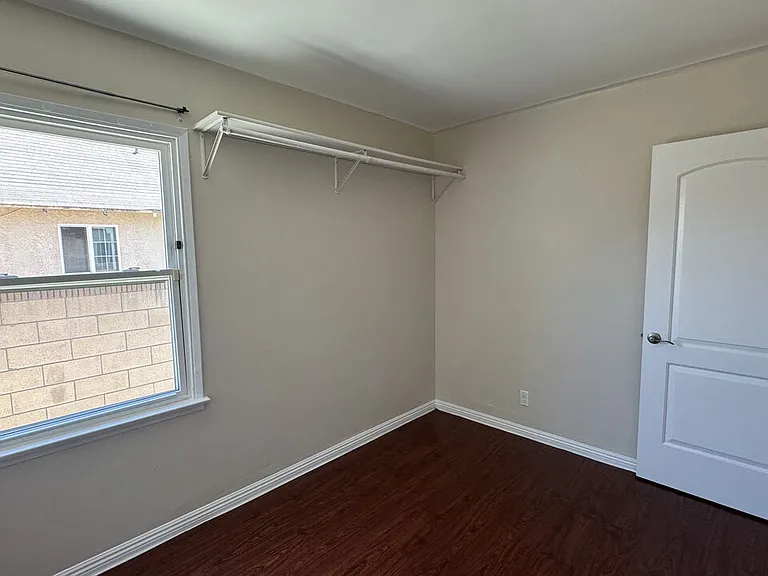 15336 Ryon Ave — Photo 7