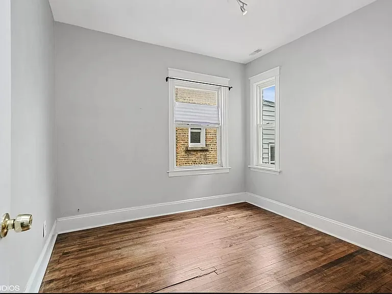 2245 N Sawyer Ave #2 — Photo 11