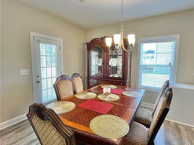 148 Old Montague Way — Photo 9