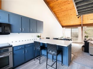 59-30 Murray Hill Heights Rd, Manchester Center, VT 05255