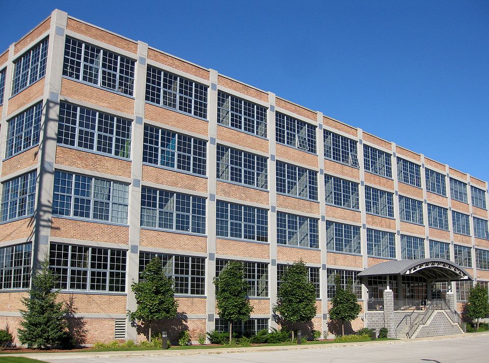 Washington Ave Entrance