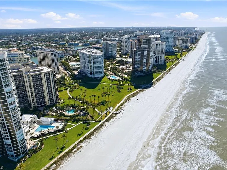 4551 Gulf Shore Blvd N #1500 — Photo 48