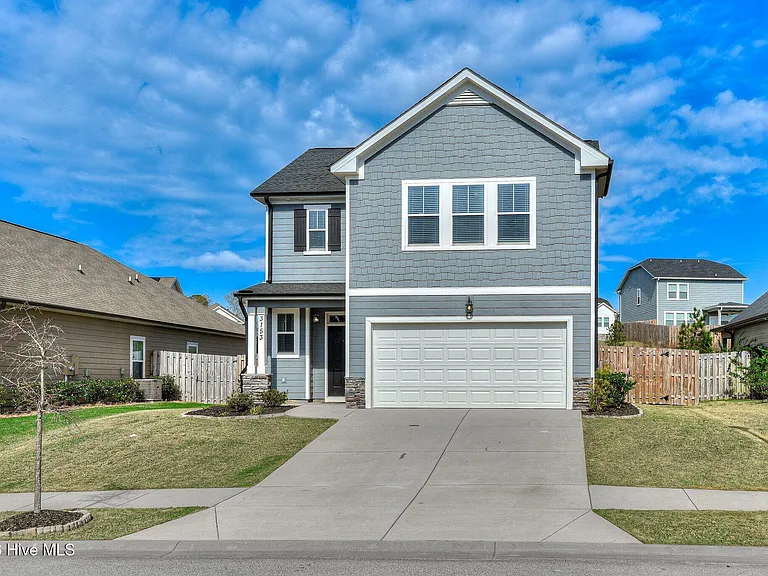 3153 Wayne Dr — Photo 3
