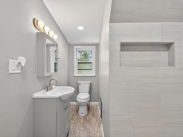 93 West 35th Street image 36 of 47