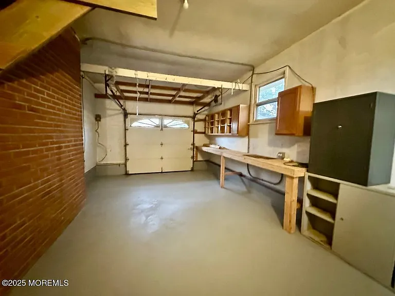 297 Cambourne Dr — Photo 14