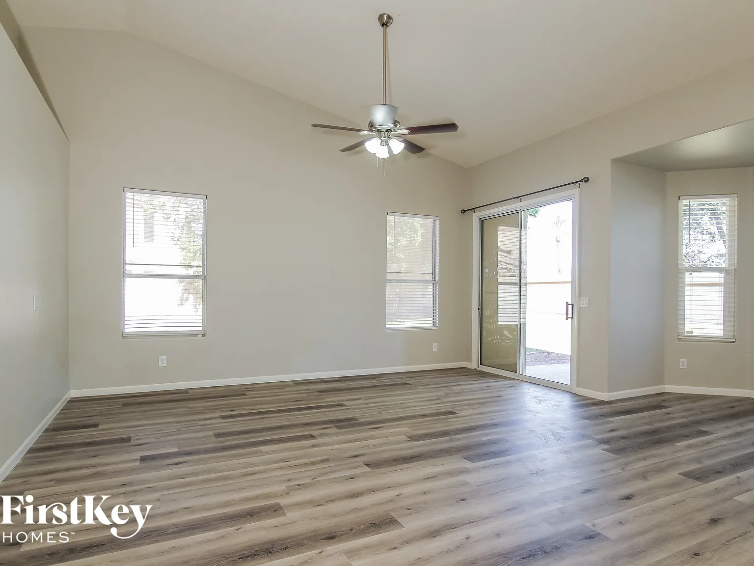 3 bed, 2.0 bath, 2382 sqft, $2,480 — Photo 2