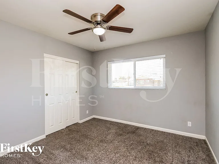 715 W Dublin St — Photo 12