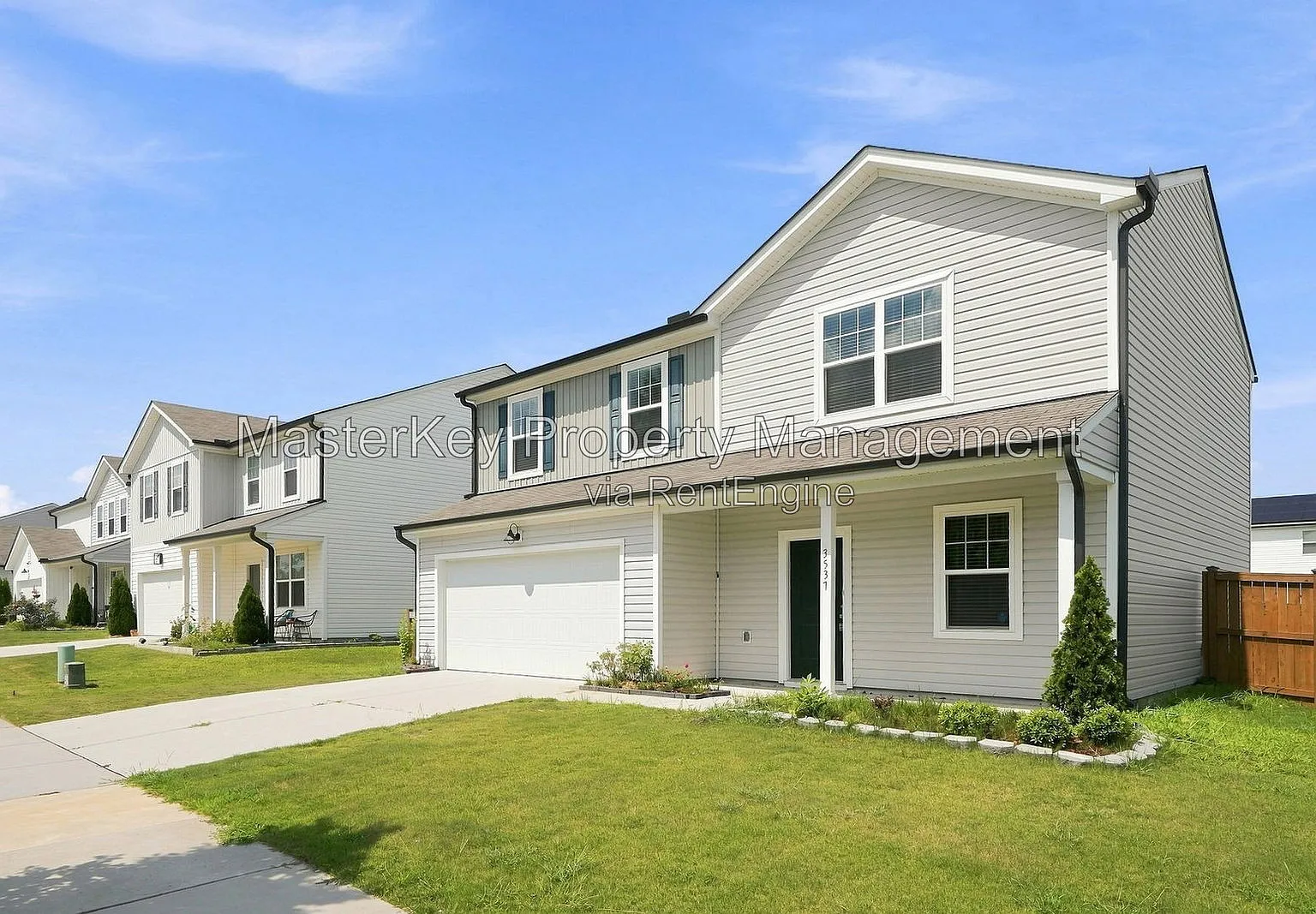 3 bed, 2.5 bath, 2083 sqft, $1,975 — Photo 2