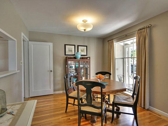 4th image of 552 N Baywood Ave