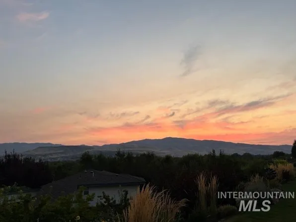 318 E Lake Rim Ln, Boise, ID 83716
