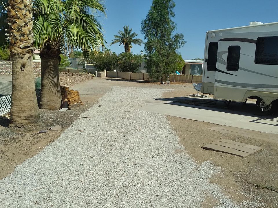 2nd image of 12736 E 36th Pl