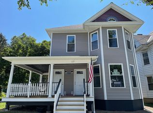 17 Dean Pl, Poughkeepsie, NY 12601
