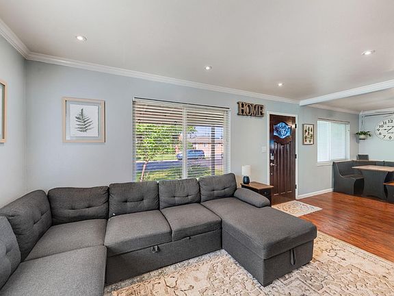 4th image of 2545 Furmint Way