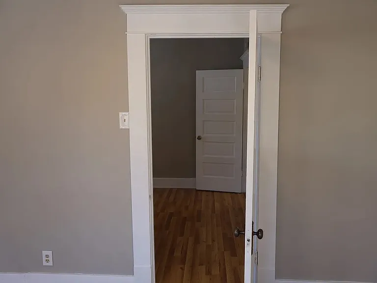 515 S Vine St — Photo 21