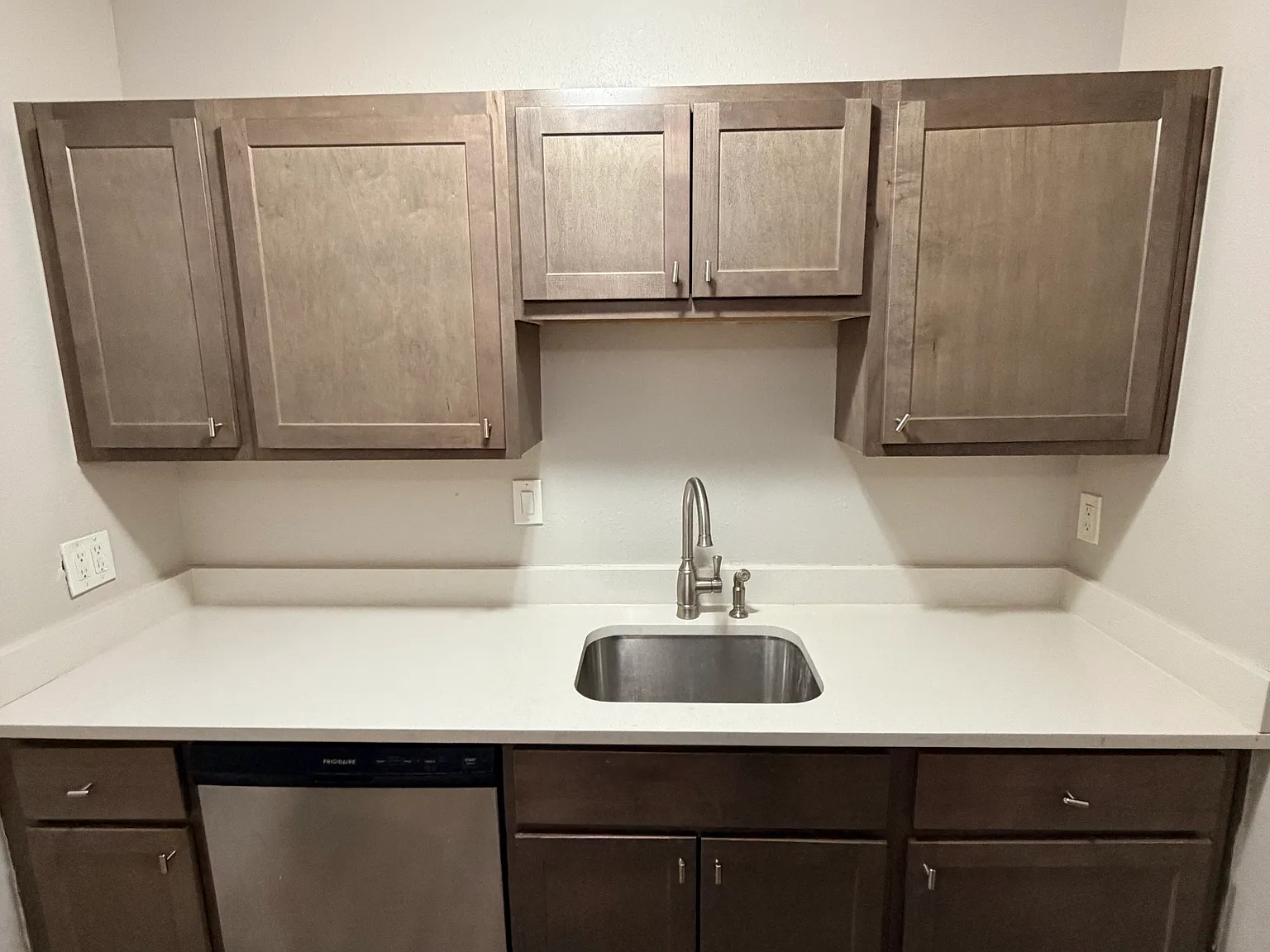 2 bed, 750 sqft, $1,440 — Photo 3