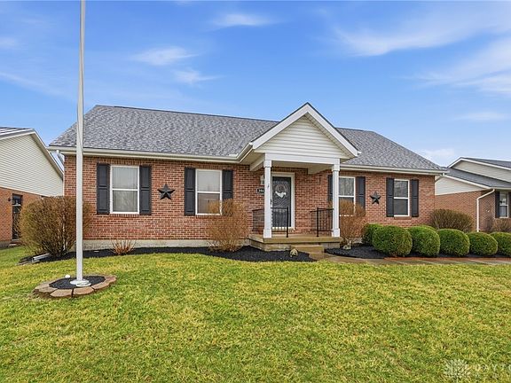 5th image of 3942 Harris Ln