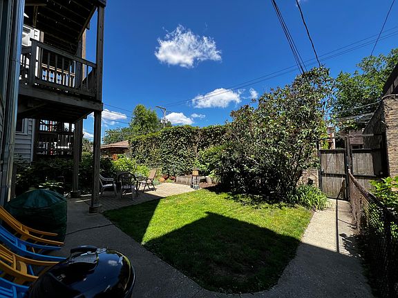 2nd image of 1528 W Elmdale Ave #2