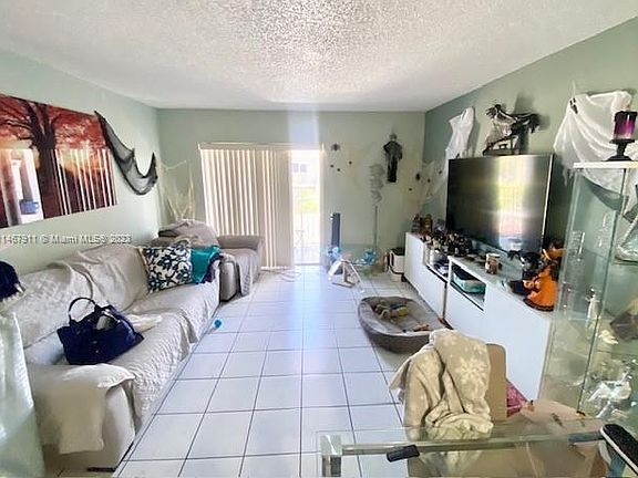 5th image of 2760 W 76th St APT 205