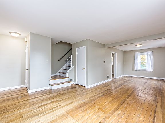 5th image of 131 Selby Blvd