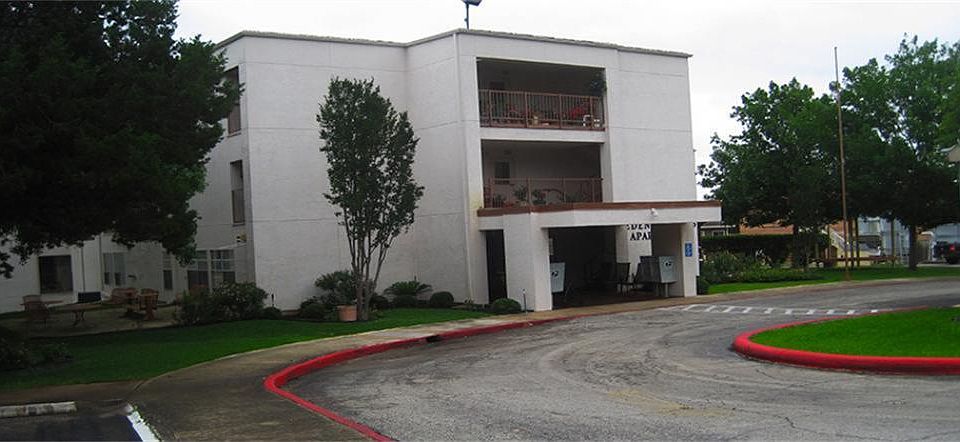 1st image of 627 Lakeview Blvd