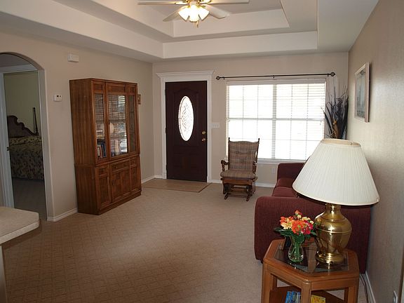 3rd image of 1306 Oak Ct