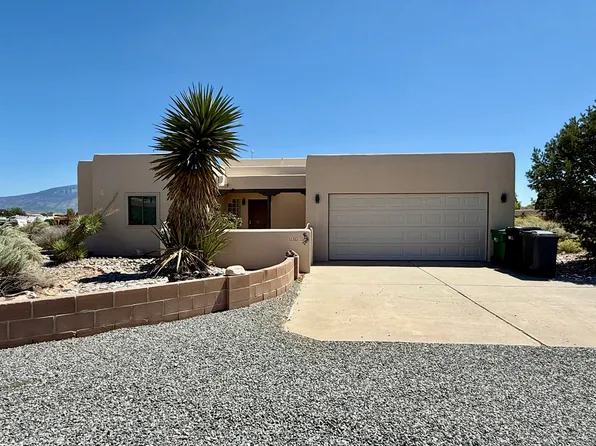 860 Acapulco Rd NE, Rio Rancho, NM 87144